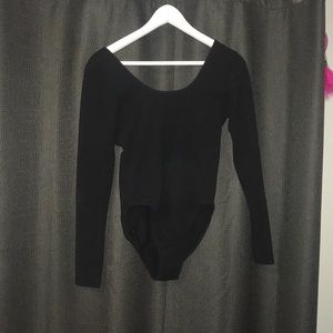 Low back long sleeve black bodysuit